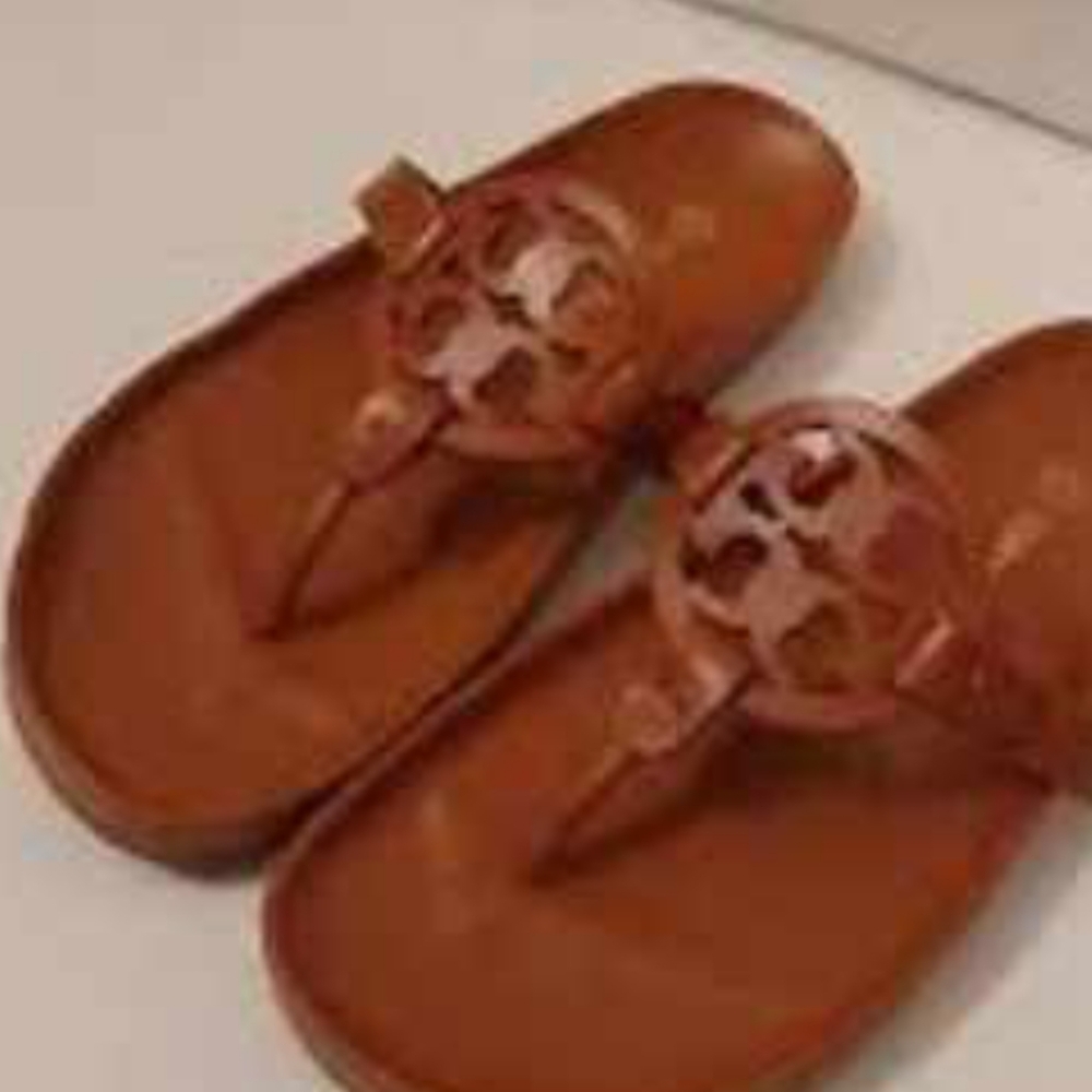 Tory Burch new size 7
